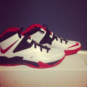 Meet your Posher, Hunter